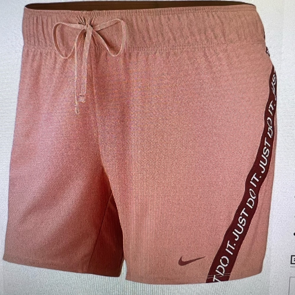 Nike xs women’s shorts.